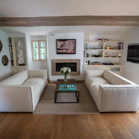 Les Muscadines Tropez, De Tahiti Pampelonne 쎙뜨호뻬